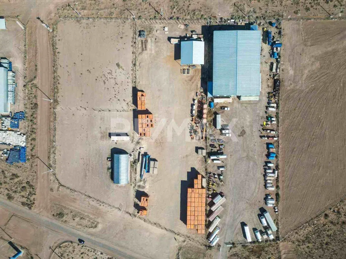 BASE EN VENTA PARQUE INDUSTRIAL DE AÑELO 3