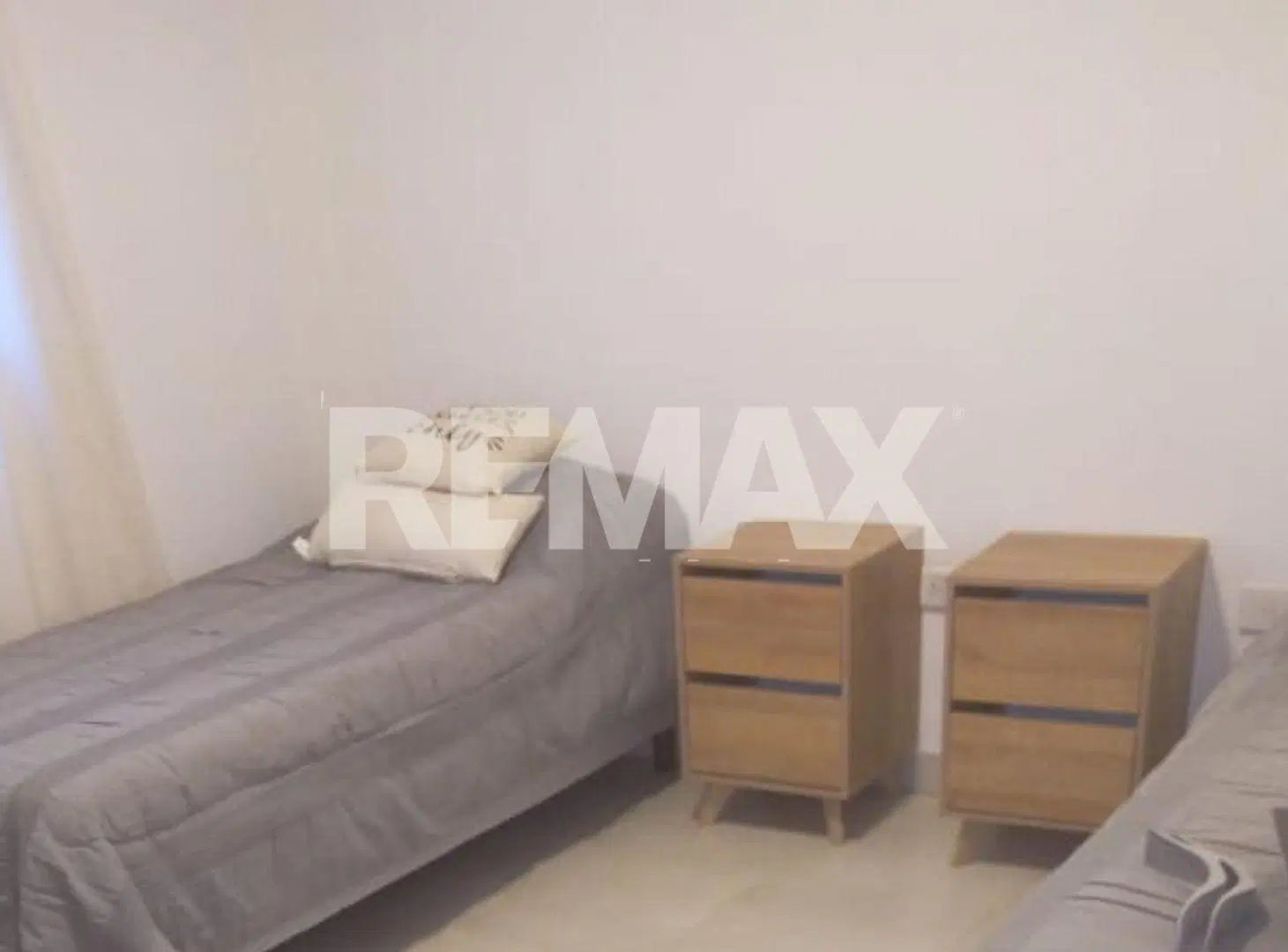VENTA COMPLEJO 4 DEPARTAMENTOS AMOBLADOS - AÑELO 5