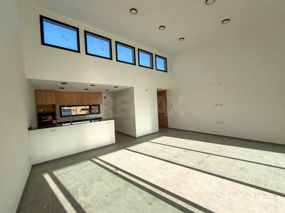 CASA EN VENTA 2 DORMITORIOS | CONFLUENCIA 3
