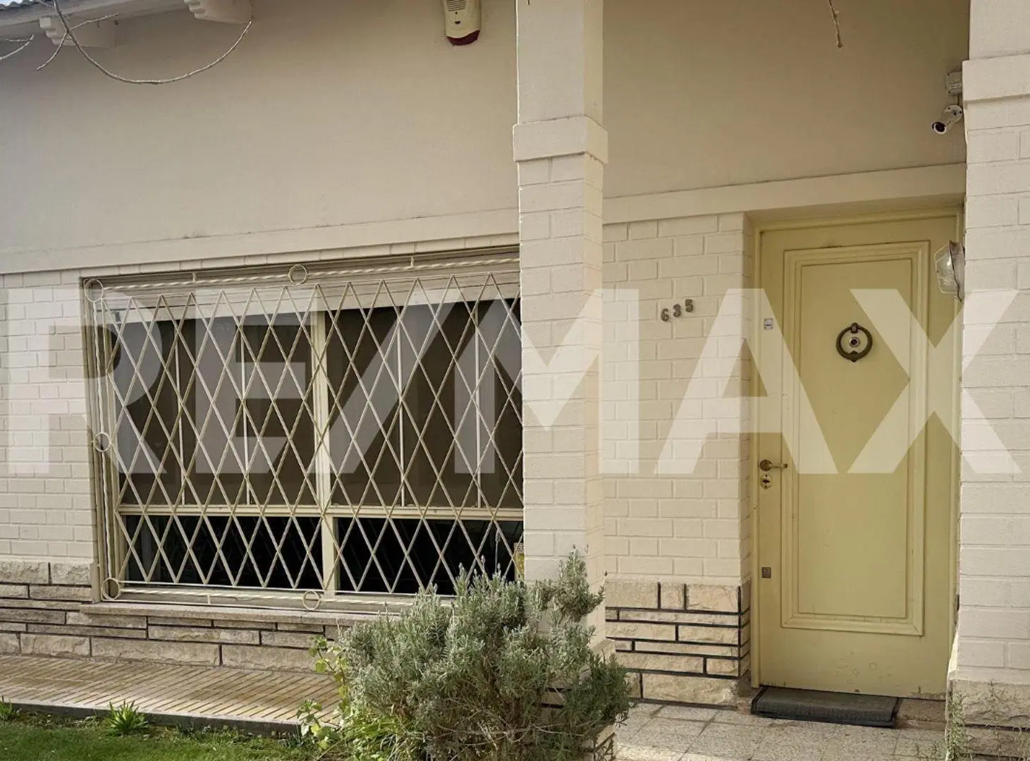 CASA 4 DORMITORIOS BARRIO ROSAUER CIPOLLETTI 3