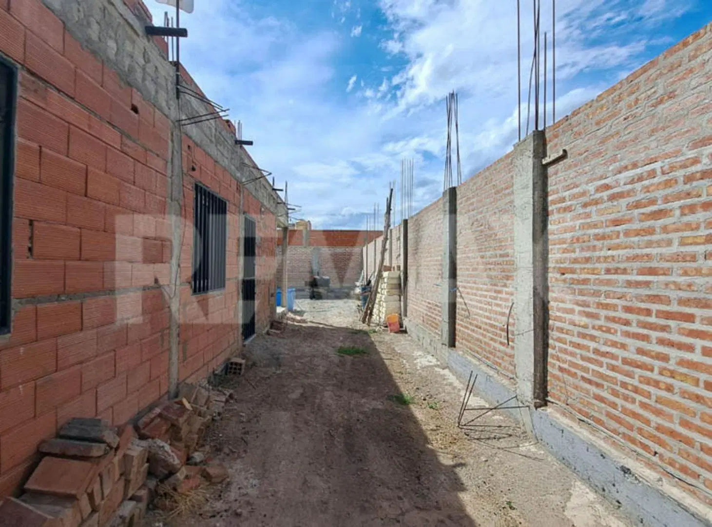 EN VENTA CASA EN PB 1 DORMITORIO DON VICENTE NQN 3