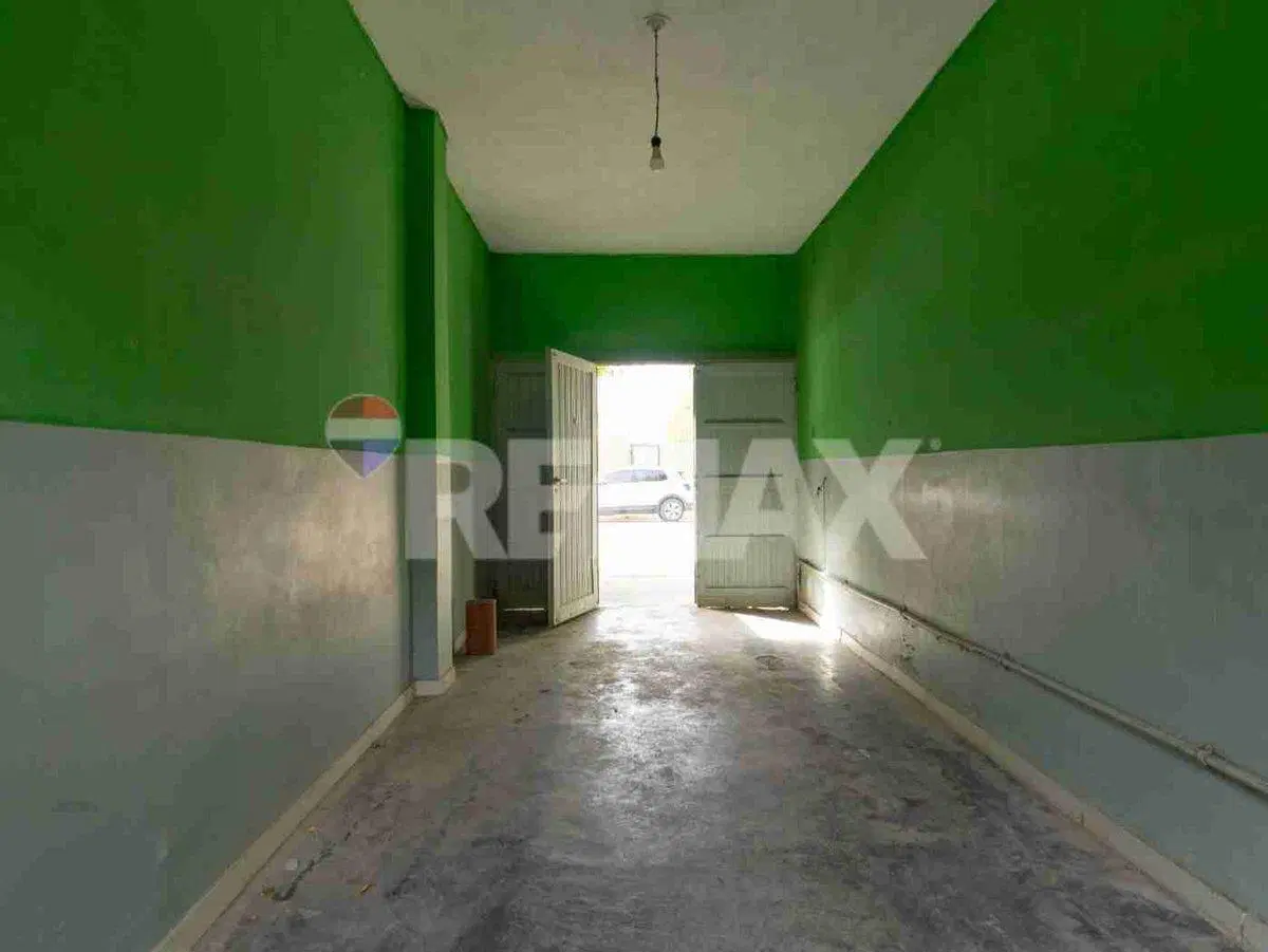 Venta de Casa, Local y 2 Departamentos 3