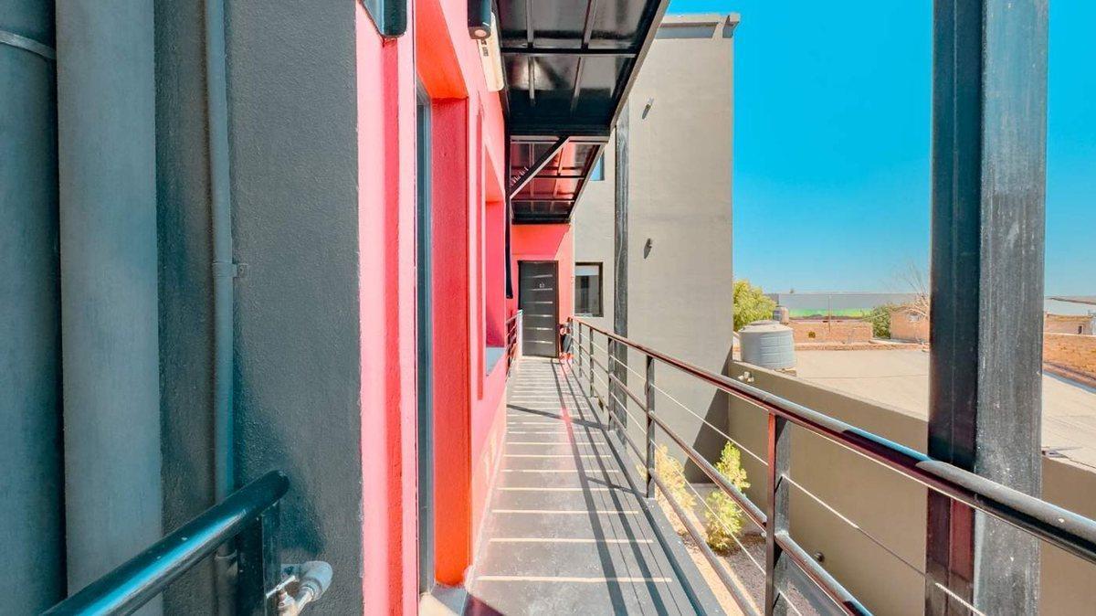 Foto de EN VENTA COMPLEJO DPTOS Y LOCAL VACA MUERTA AÑELO, imagen 2