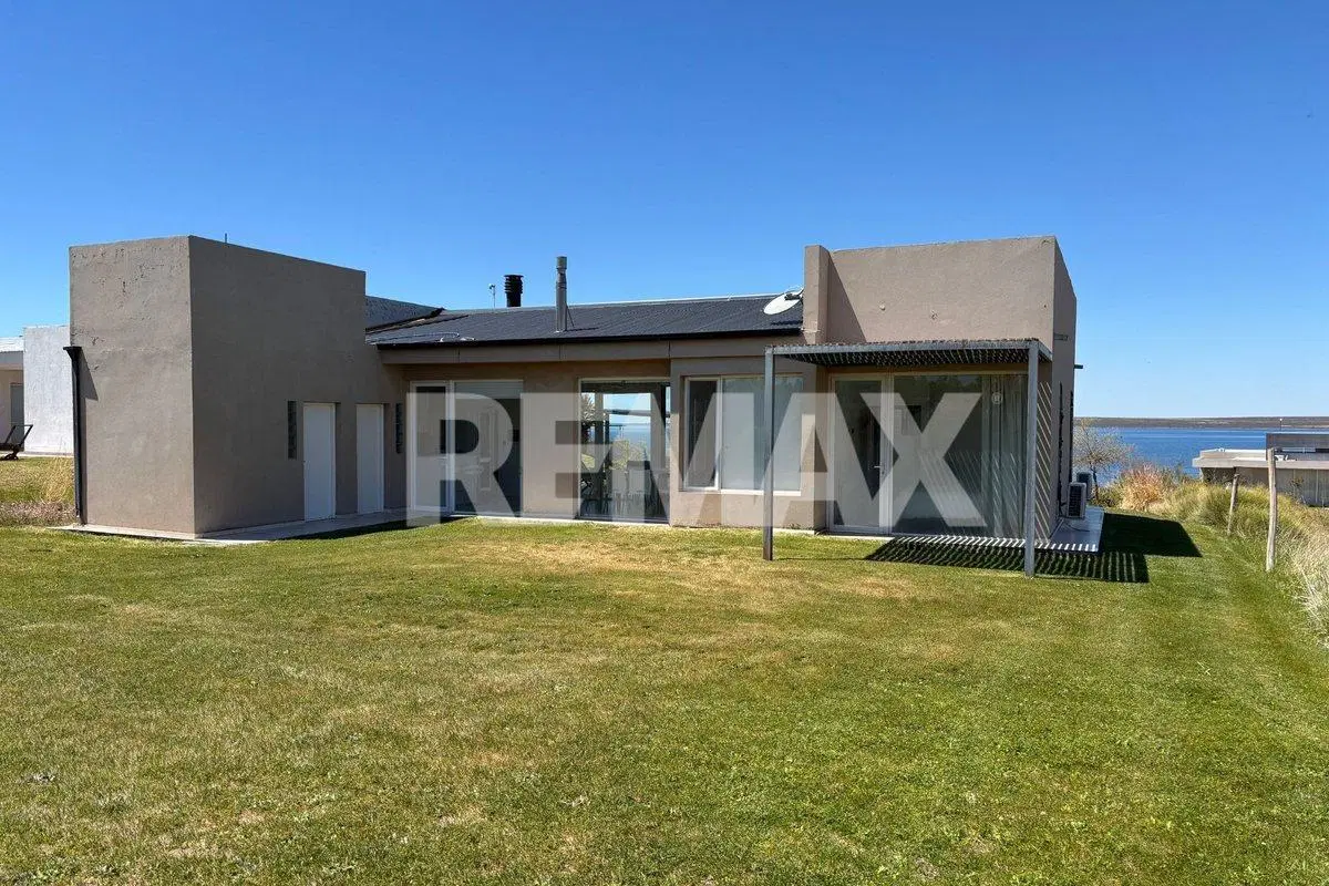 Casa en venta en La Peninsula 4