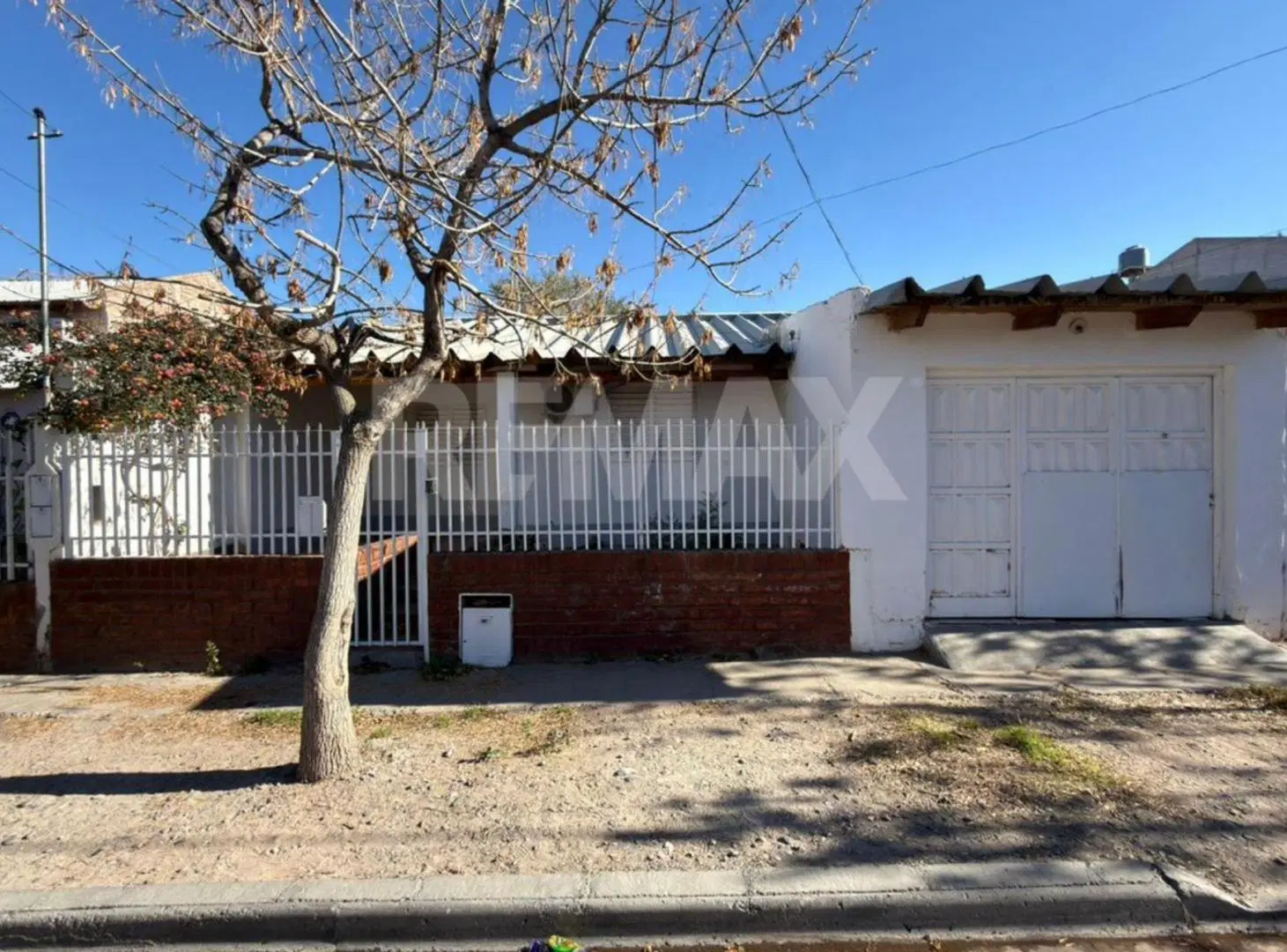 VENTA DE CASA EN NEUQUEN  CAPITAL 3 DORMITORIOS 5
