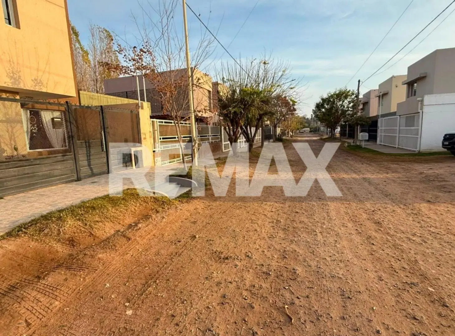 VENTA TERRENO BARRIO HERRERIA - CENTENARIO 2