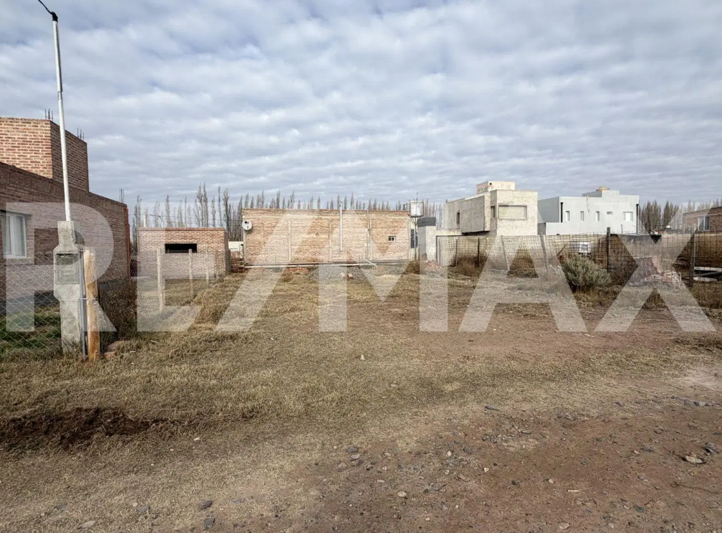 TERRENO BARRIO LOS FRUTALES 303M2 NEUQUEN 3