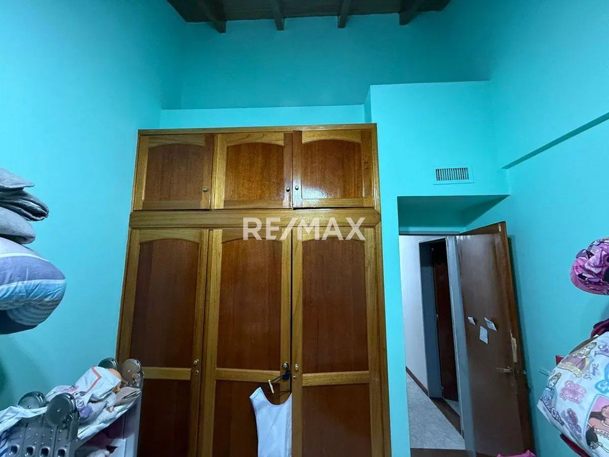 Casa 3 dormis + local + galpon en venta Neuquen 8