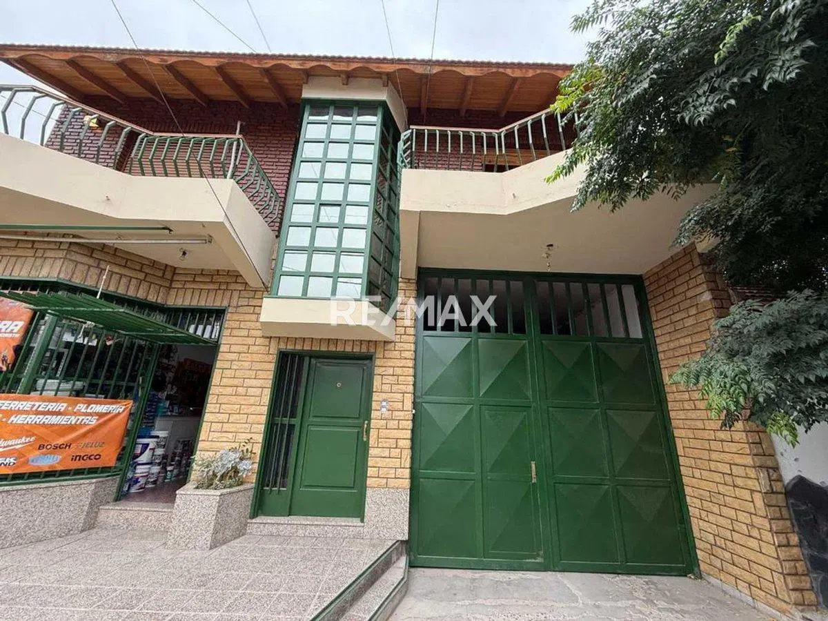 Casa 3 dormis + local + galpon en venta Neuquen 2