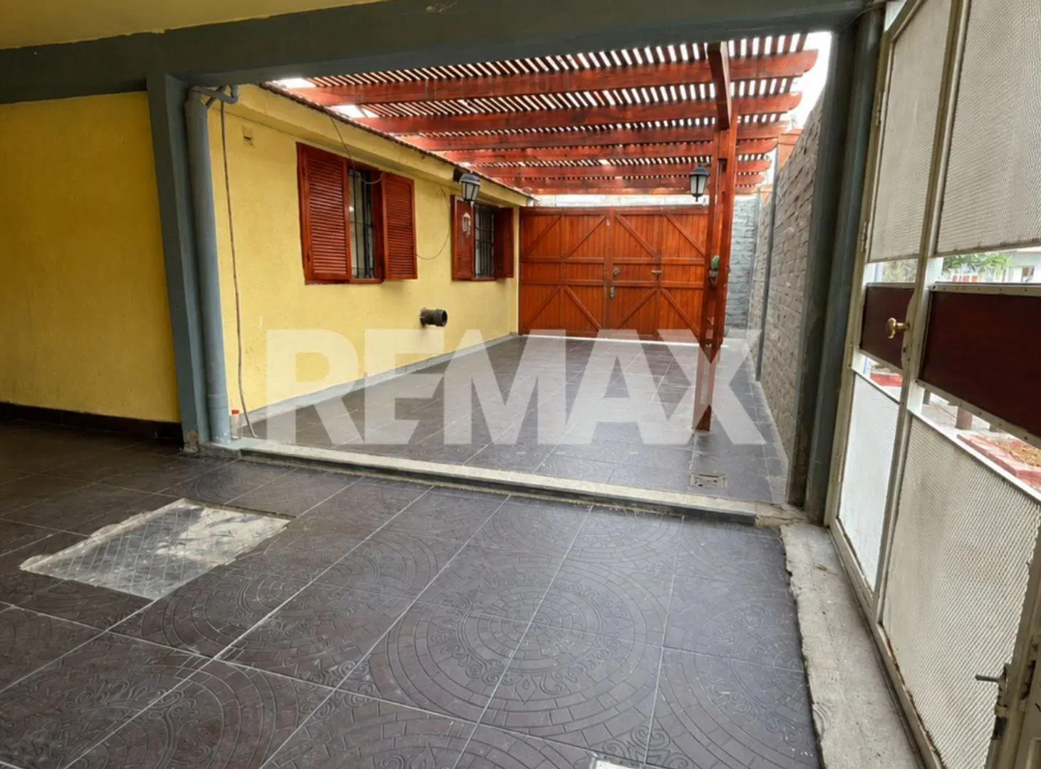 VENTA DE CASA 5 DORMITORIOS 2