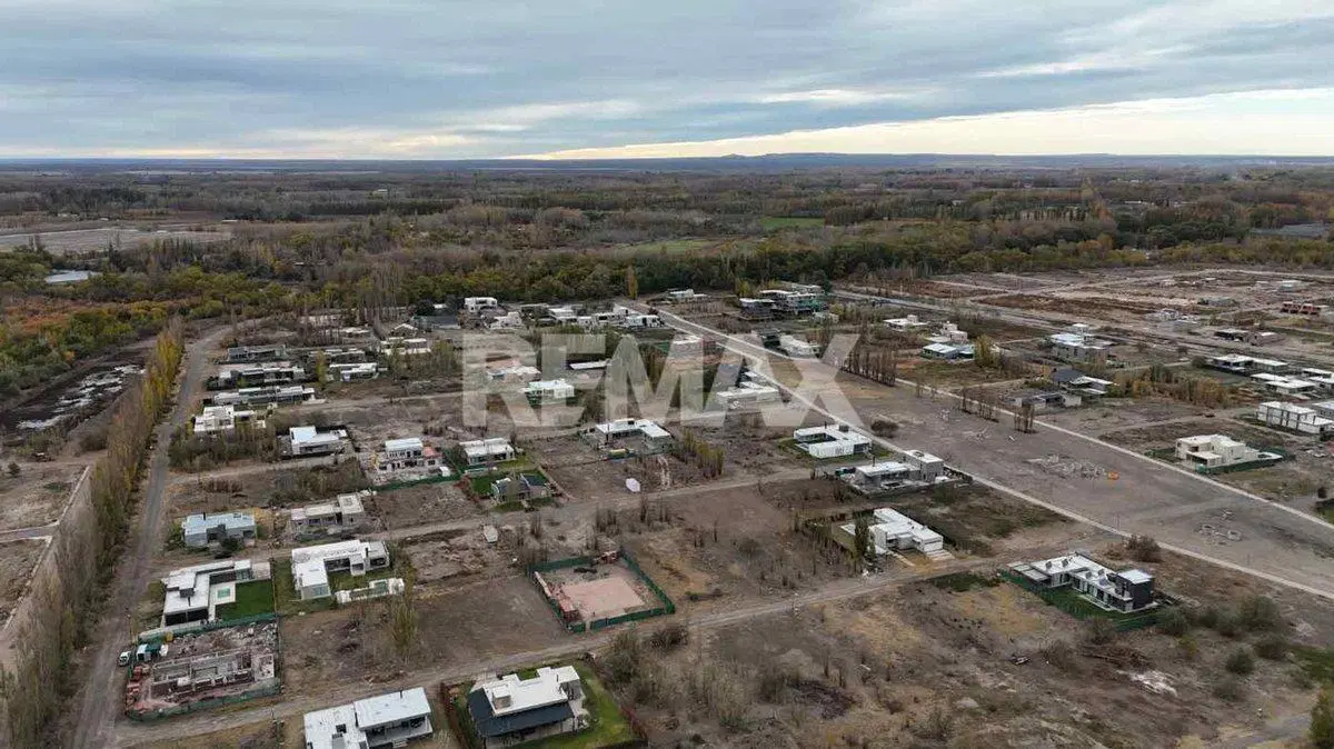 VENTA TERRENO EN BARRIO EL VERGEL UF 28 8