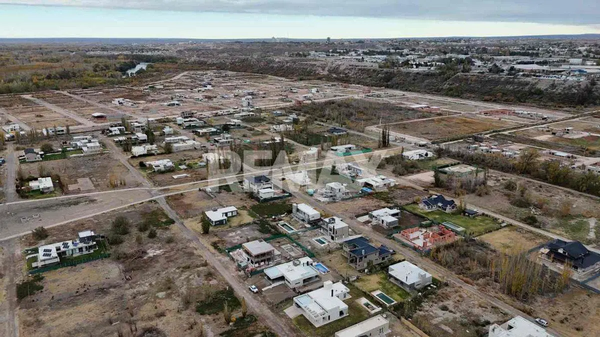 VENTA TERRENO EN BARRIO EL VERGEL UF 28 2