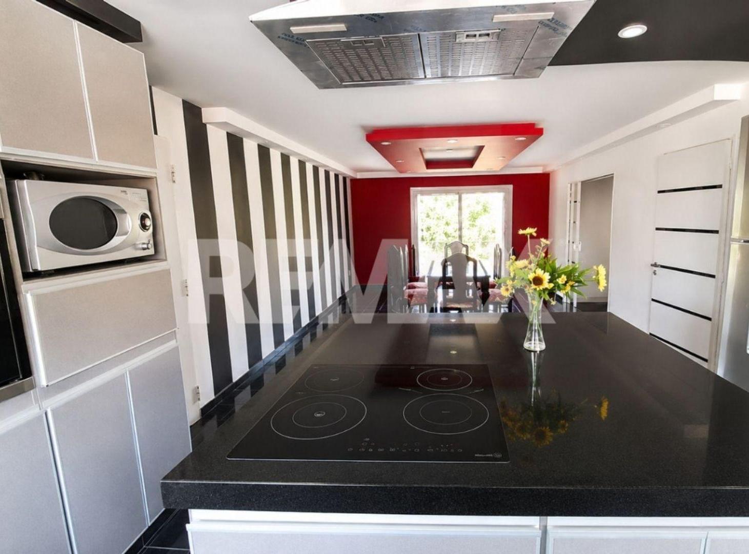 Foto de VENTA CASA 4 DORMITORIOS CENTENARIO, imagen 5