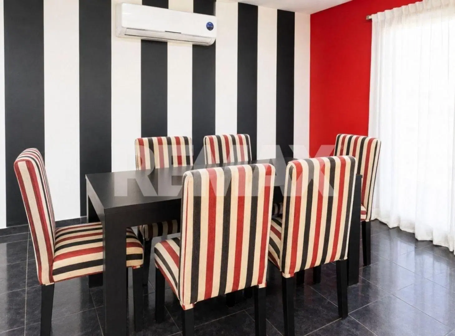 VENTA CASA 4 DORMITORIOS CENTENARIO 4
