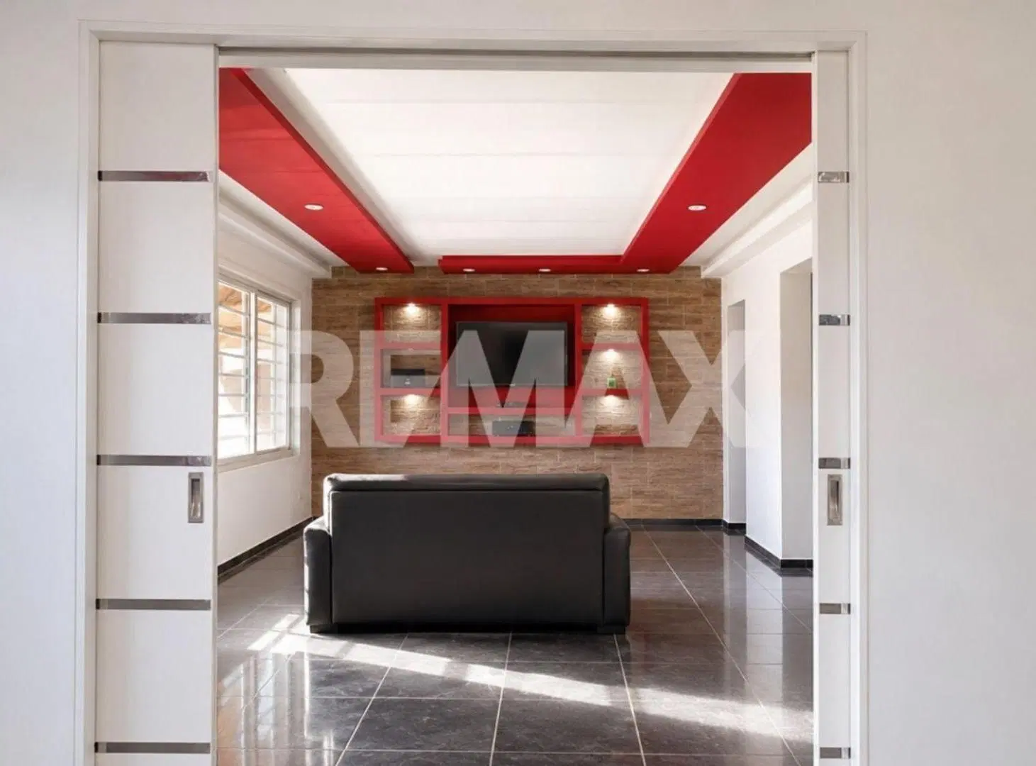 VENTA CASA 4 DORMITORIOS CENTENARIO 8