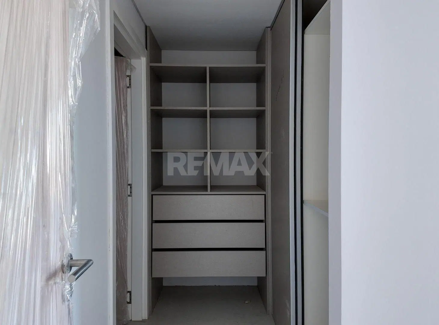 VENTA DEPTO CON COCHERA | BARRIO GAMMA | NQN 8