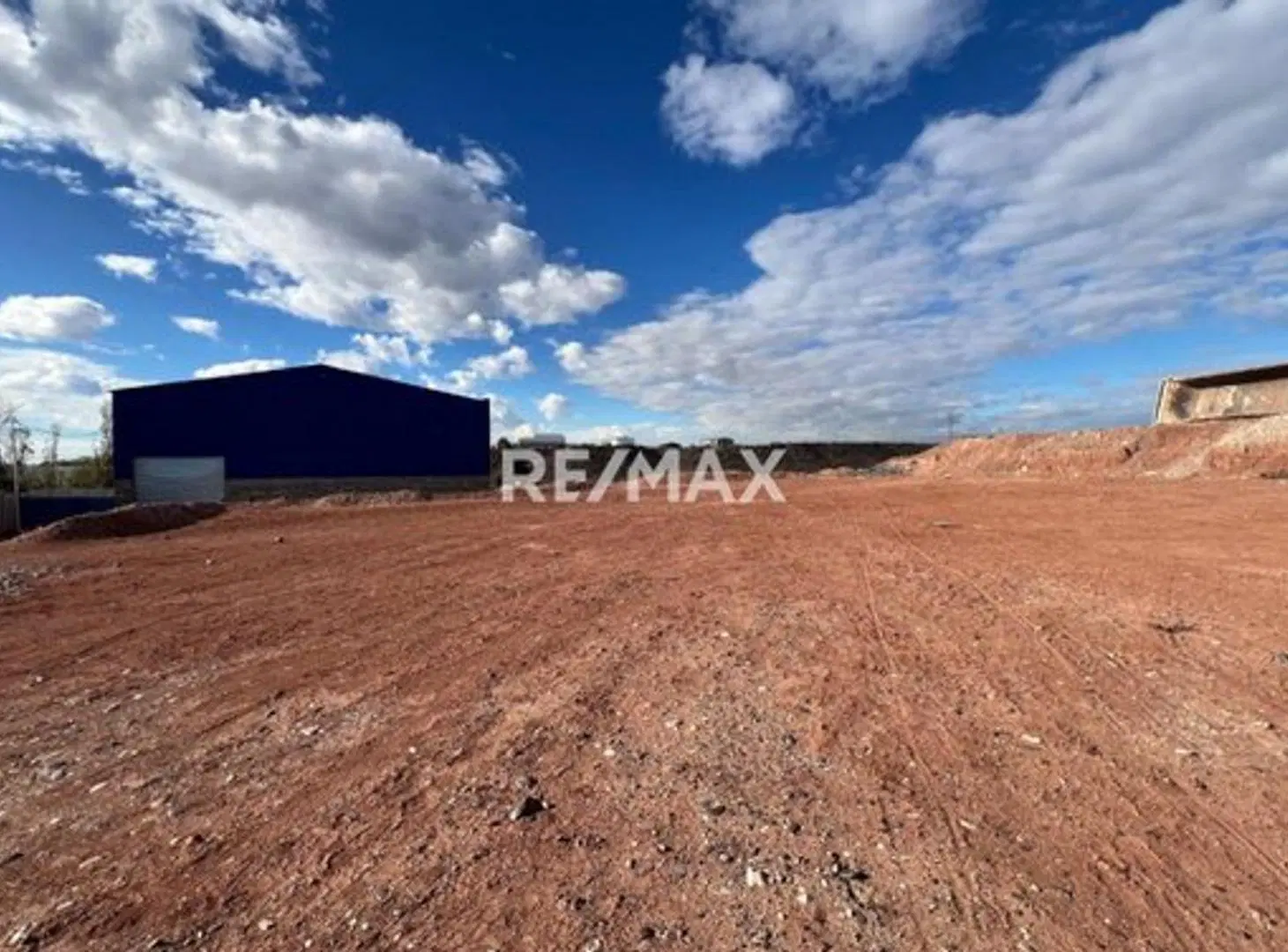 SE VENDE GALPON EN PARQUE INDUSTRIAL CENTENARIO 4