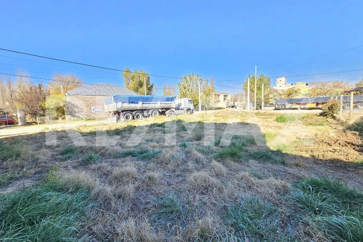 LOTE 375m2 EN ESQUINA B° TAGLIAFERRI - PLOTTIER 3