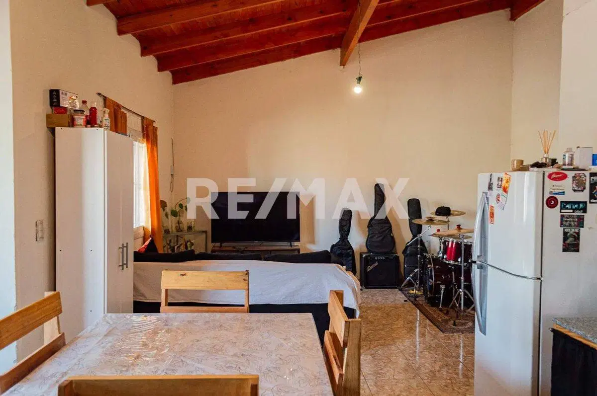 VENTA CASA 2 DORMITORIOS, THOMAS 5579, NEUQUÉN. 5