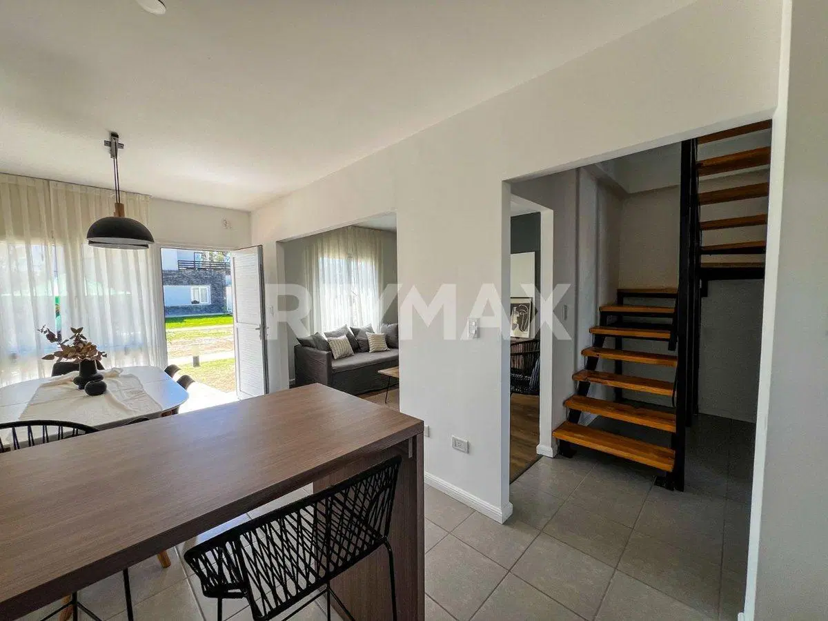 VENTA CASAS DE LA FALDA - CIPOLLETTI 5