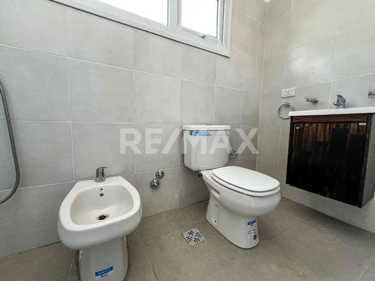 VENTA CASAS DE LA FALDA - CIPOLLETTI 8