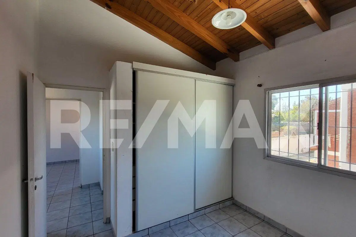 ALQUILER DUPLEX 2 DORMITORIOS C/COCHERA PLOTTIER 8
