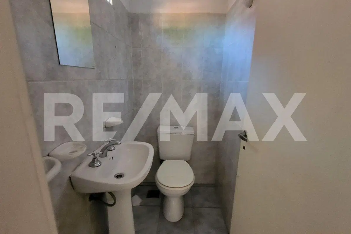 ALQUILER DUPLEX 2 DORMITORIOS C/COCHERA PLOTTIER 5