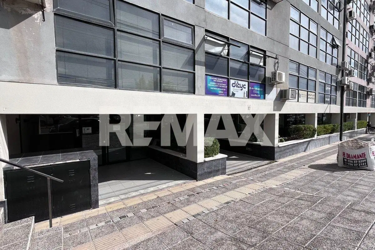 COCHERA EN VENTA SOBRE CALLE LELOIR NEUQUÉN 8