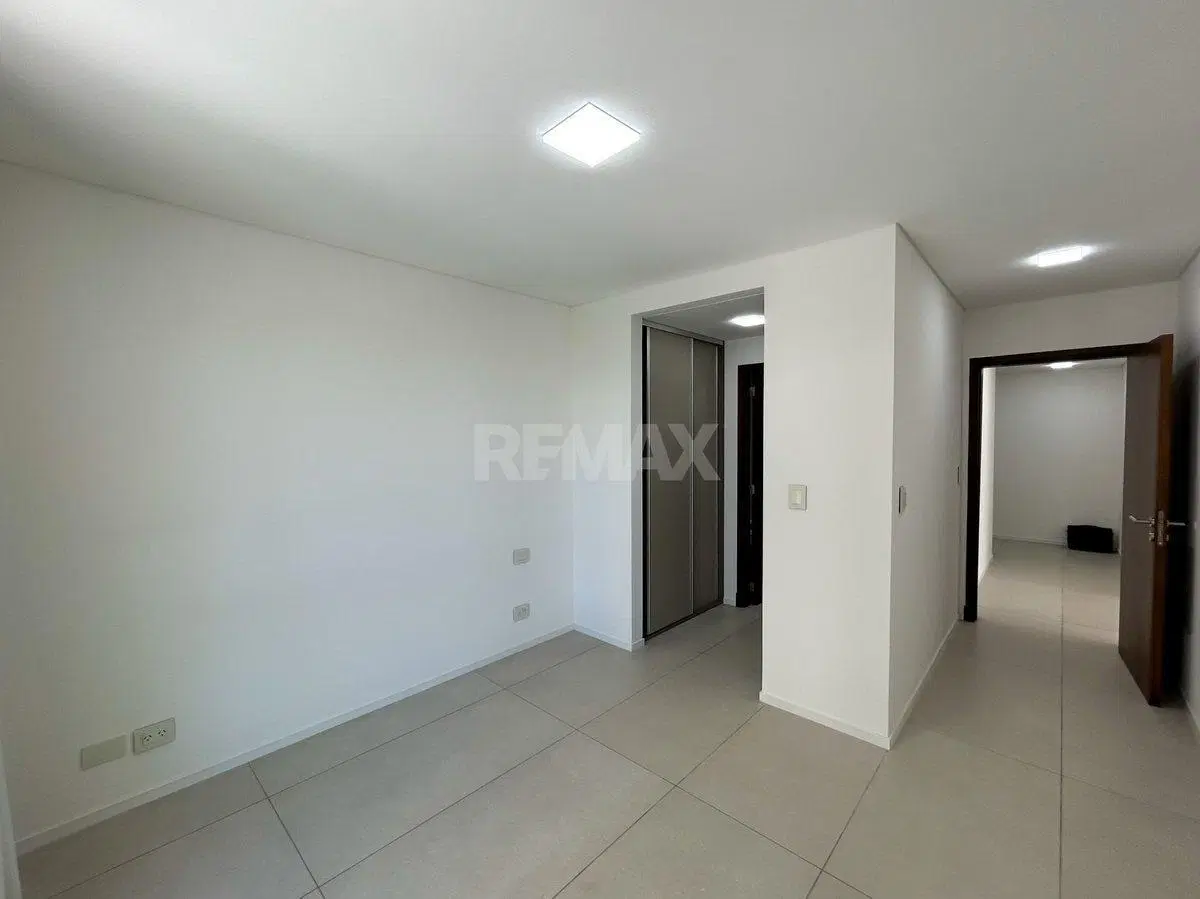 DEPARTAMENTO EN VENTA TRADE TOWER 2