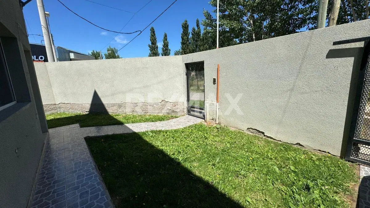 VENTA DÚPLEX 2 DORMITORIOS, AMULUEN 105, PLOTTIER 2