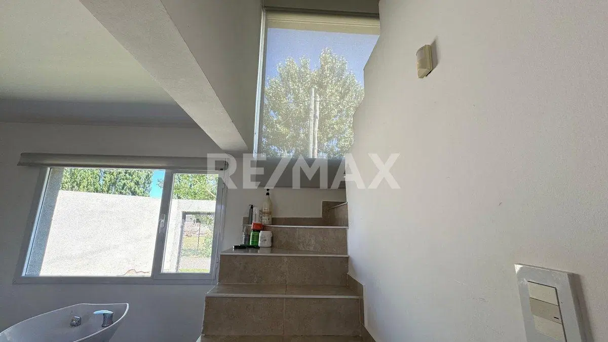 VENTA DÚPLEX 2 DORMITORIOS, AMULUEN 105, PLOTTIER 8