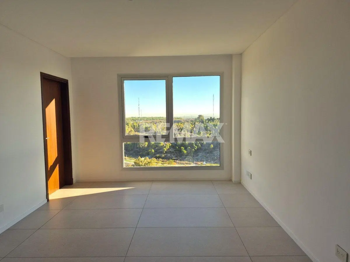 VENTA DEPARTAMENTO EN GARDEN TRADE TOWER 8