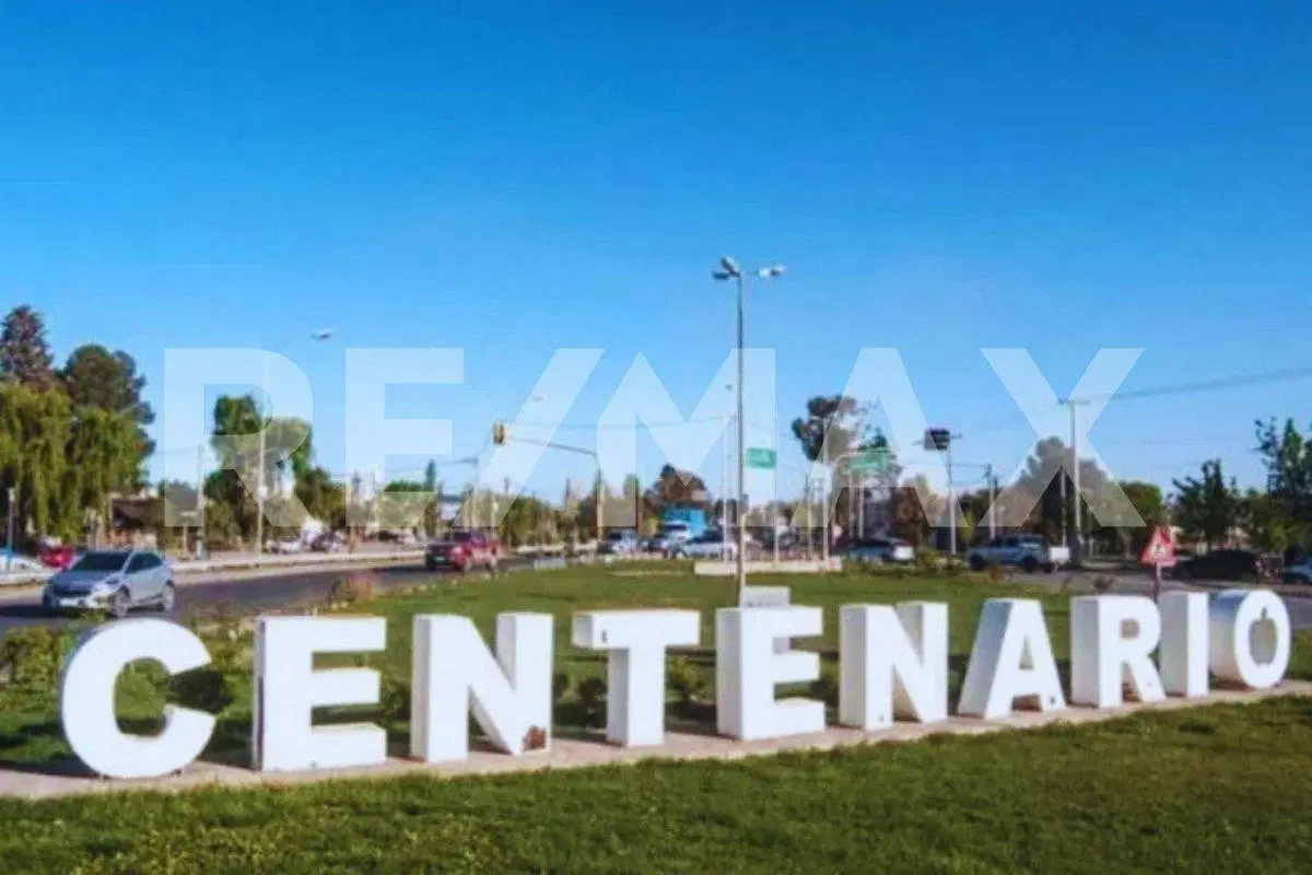 Venta Local  y Terreno centro Centenario 400 m2 8