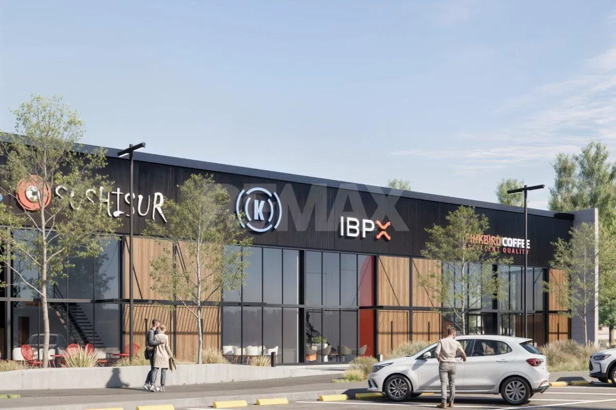 EN VENTA LOCAL COMERCIAL PASEO COMERCIAL LA FULDA 3