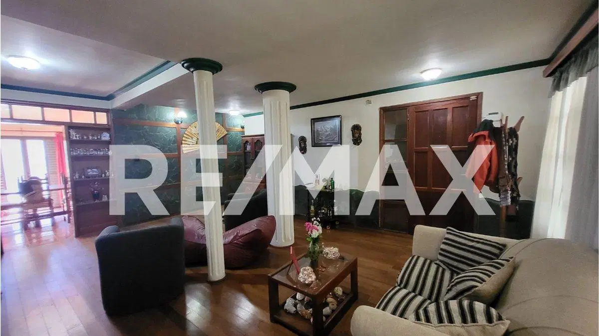 VENTA CASA 5 DORMITORIOS JARDINES DEL REY 4