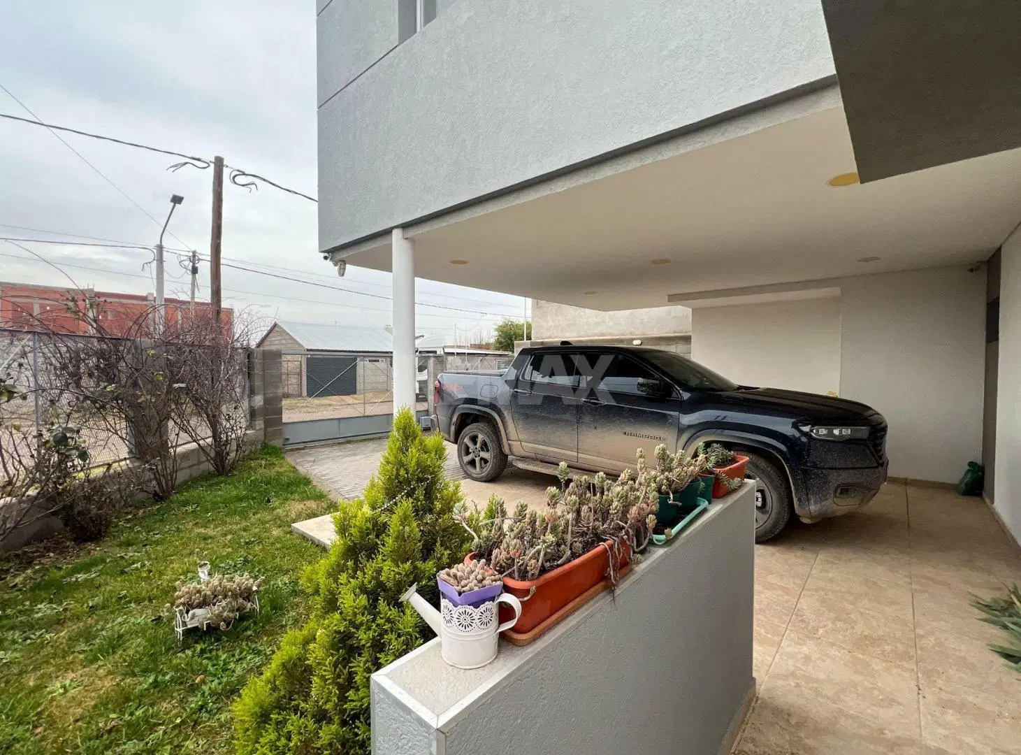 Alquiler casa gerencial con pileta Plottier 3