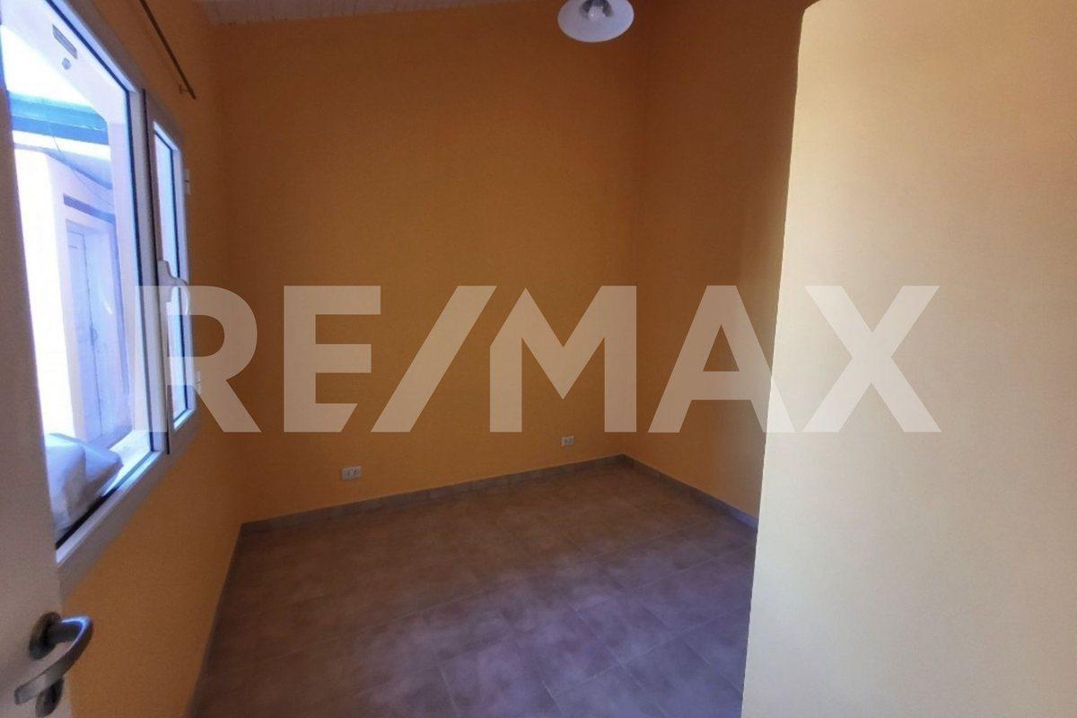 Foto de VENTA COMPLEJO DE 4 DPTOS EN PLOTTIER, imagen 1