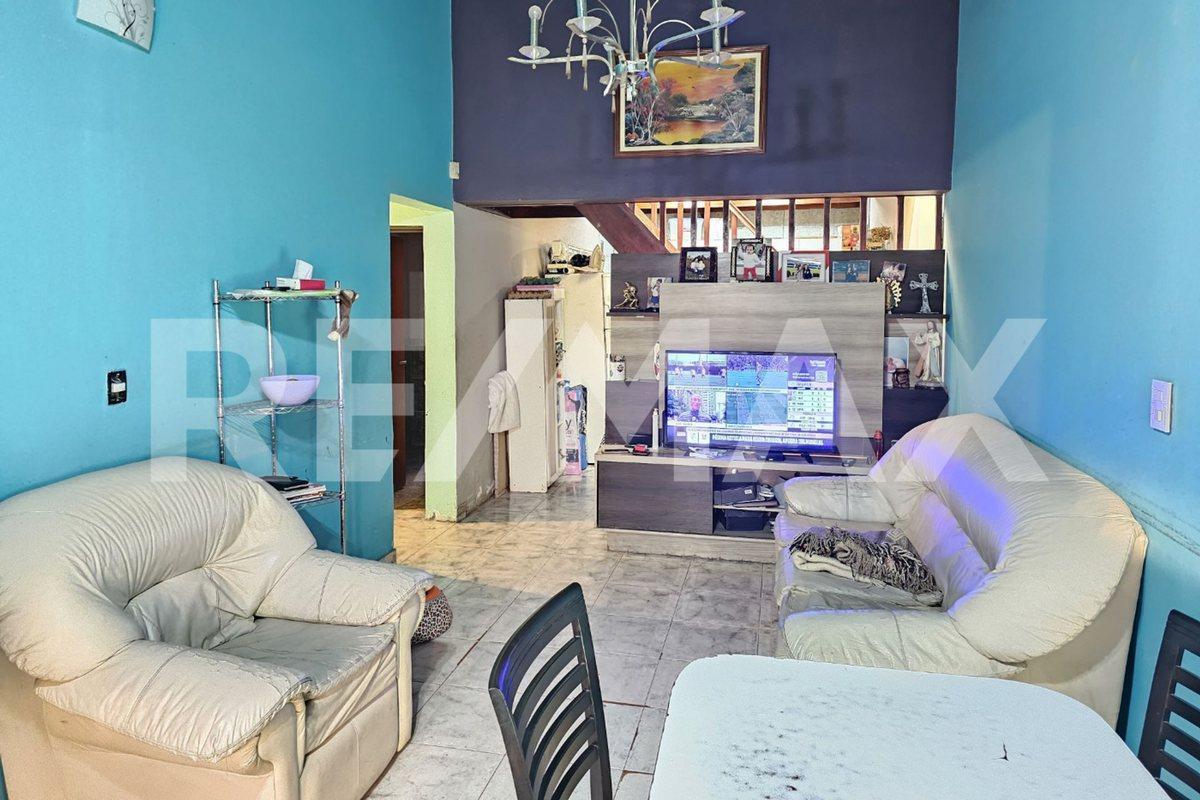Foto de CASA 4 DORMITORIOS MAS LOCAL COMERCIAL, imagen 5