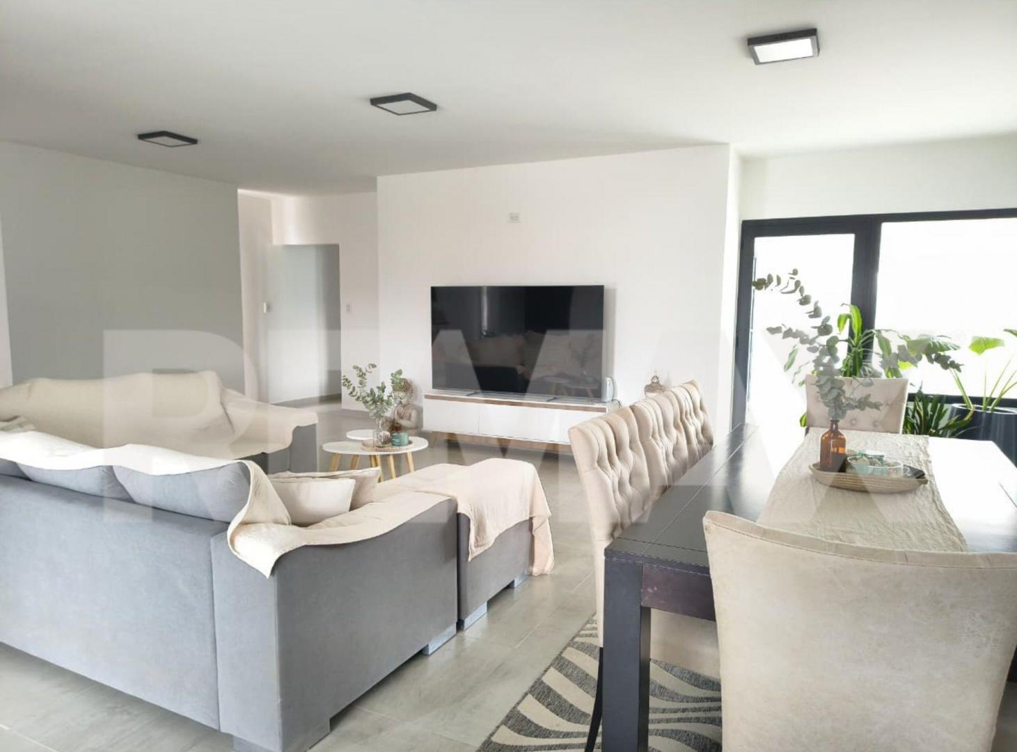 Foto de VENTA CASA LOS CANALES DE PLOTTIER, imagen 1