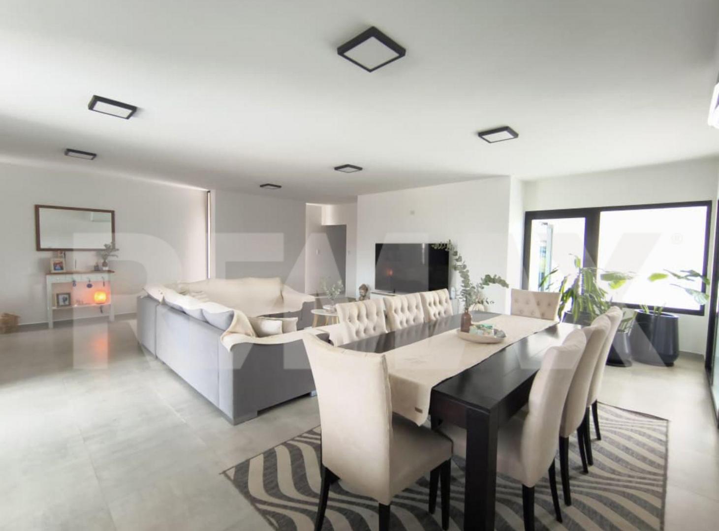 Foto de VENTA CASA LOS CANALES DE PLOTTIER, imagen 2