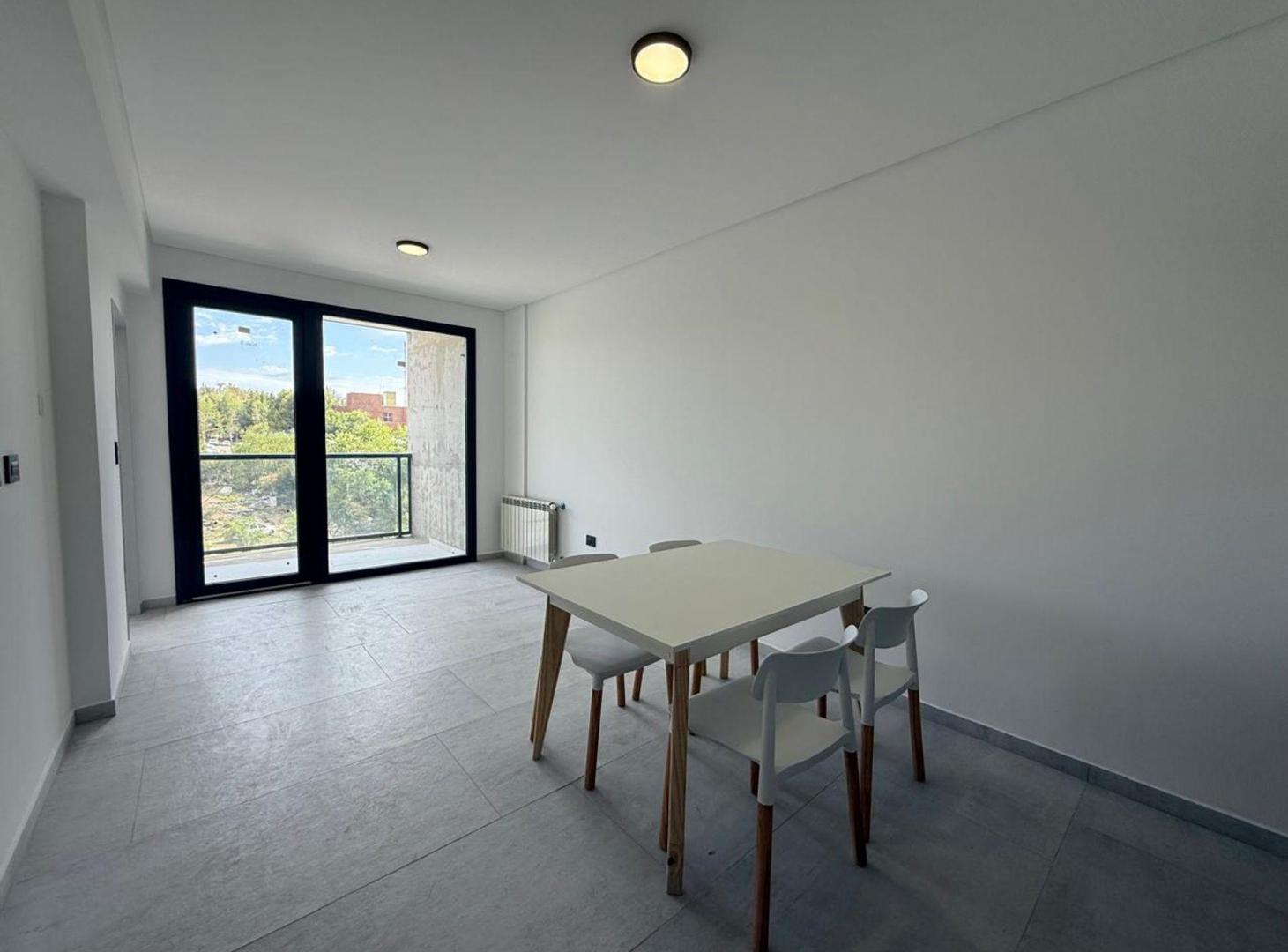 Foto de Dpto 1 dormitorio en venta, Leloir 133, Neuquén, imagen 2