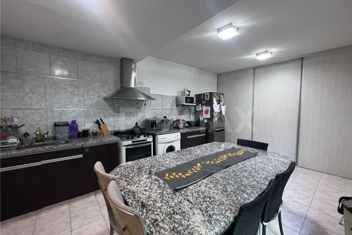 VENTA CASA 2 DORM.  B° VILLA FARREL NEUQUÉN 3