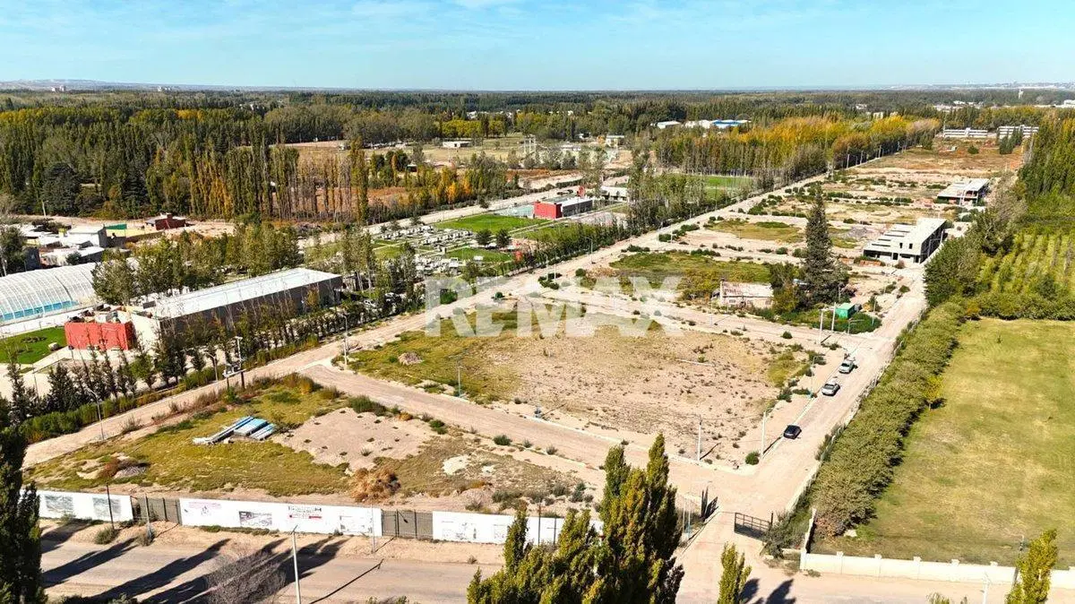 LOTE EN "URBANIZACION DEL VENETO, CENTENARIO 2