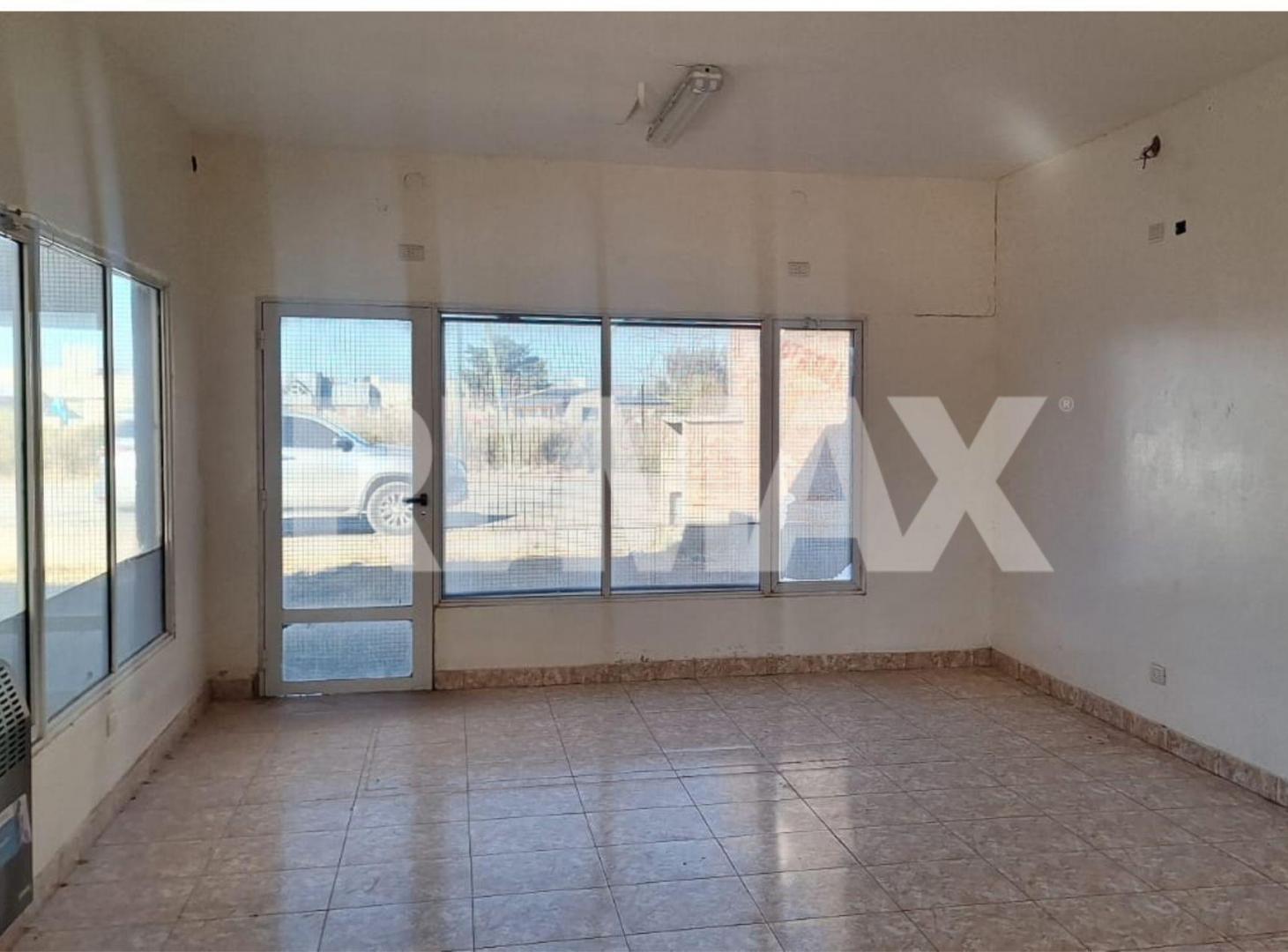 Foto de GALERIA COMERCIAL EN VENTA FERNANDEZ ORO, imagen 1