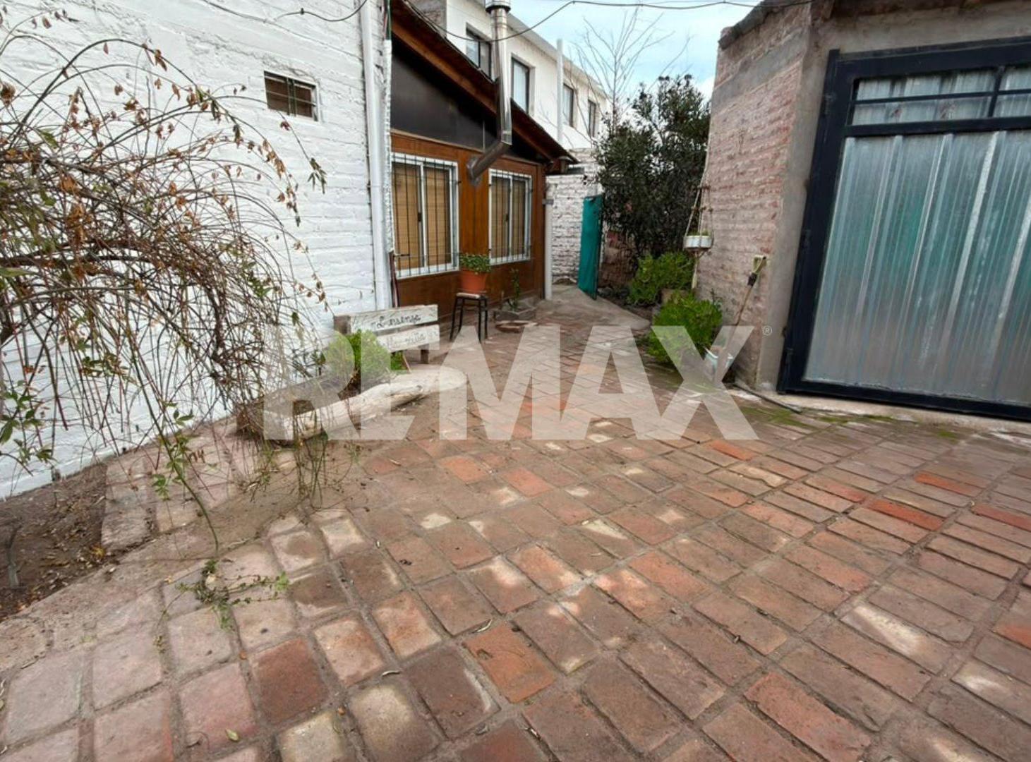 Foto de VENTA CASA 3 DORMITORIOS EN LAGO PELLEGRINI, imagen 2