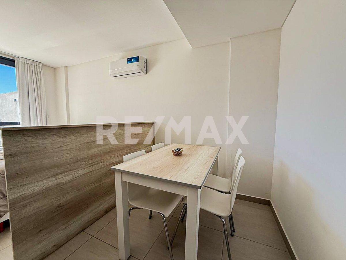 Foto de EN VENTA MONOAMBIENTE AMOBLADO POSESIÓN INMEDIATA, imagen 4