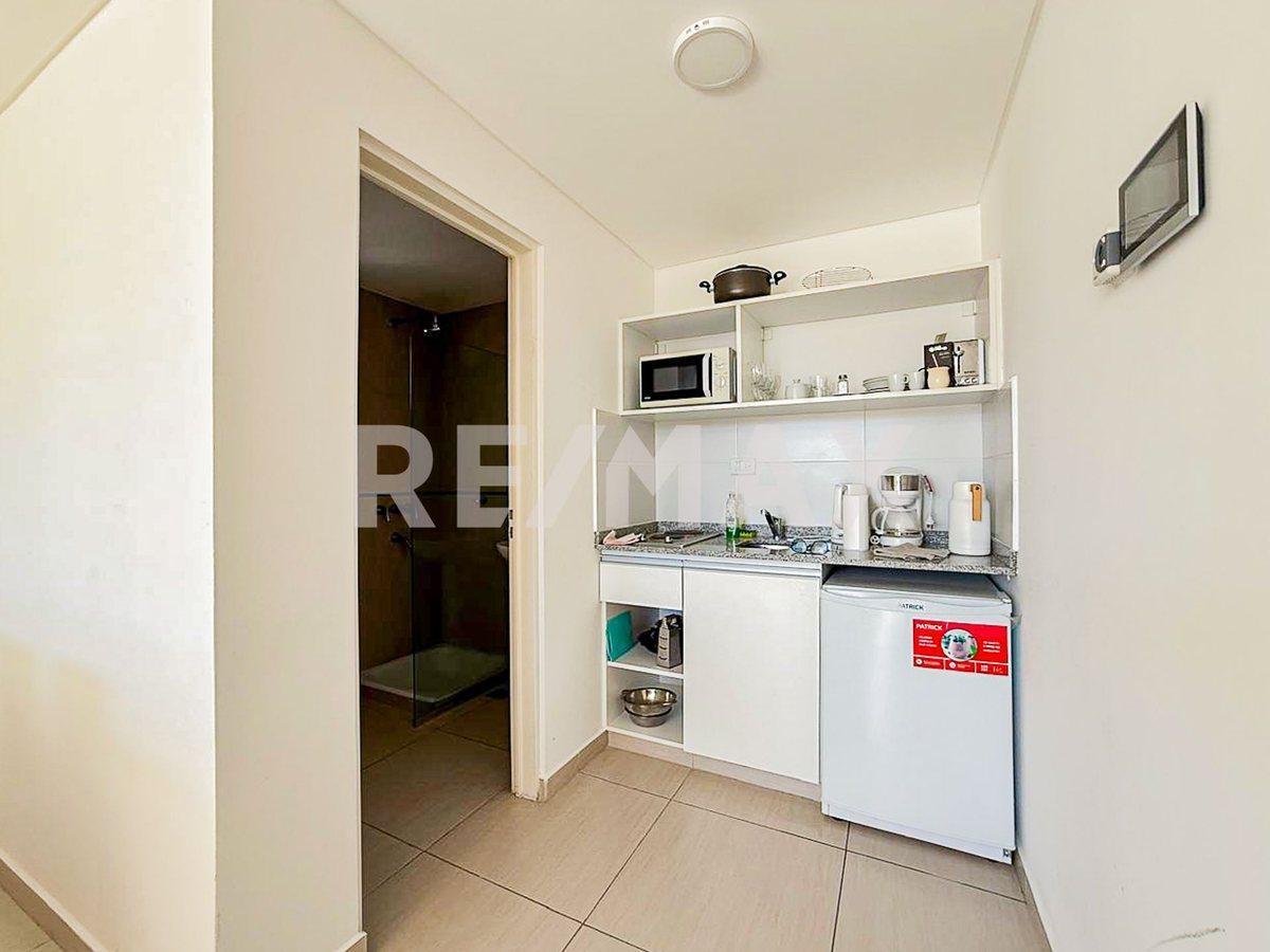 Foto de EN VENTA MONOAMBIENTE AMOBLADO POSESIÓN INMEDIATA, imagen 3