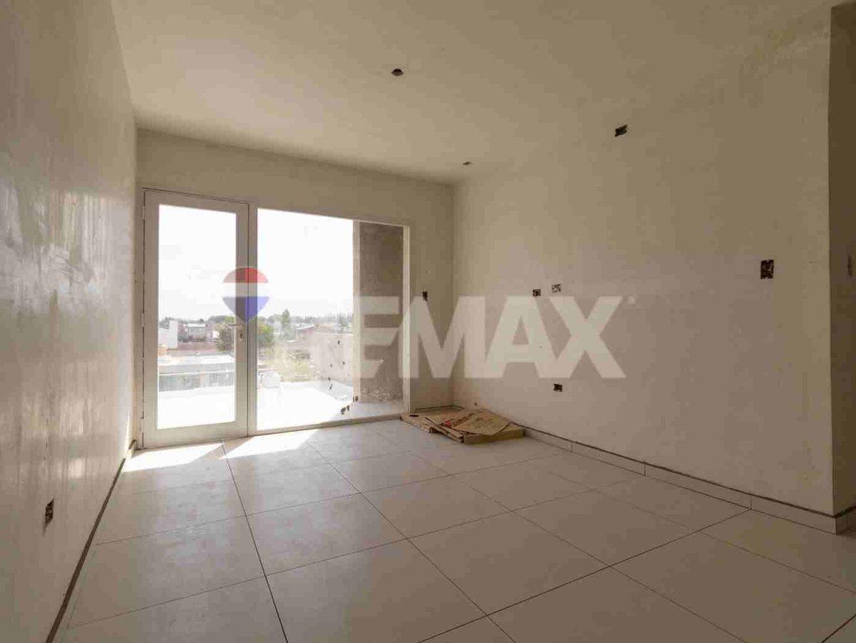 Foto de VENTA DEPTO 2 DORM C/ COCHERA ALTOS DE ALBERDI I, imagen 2