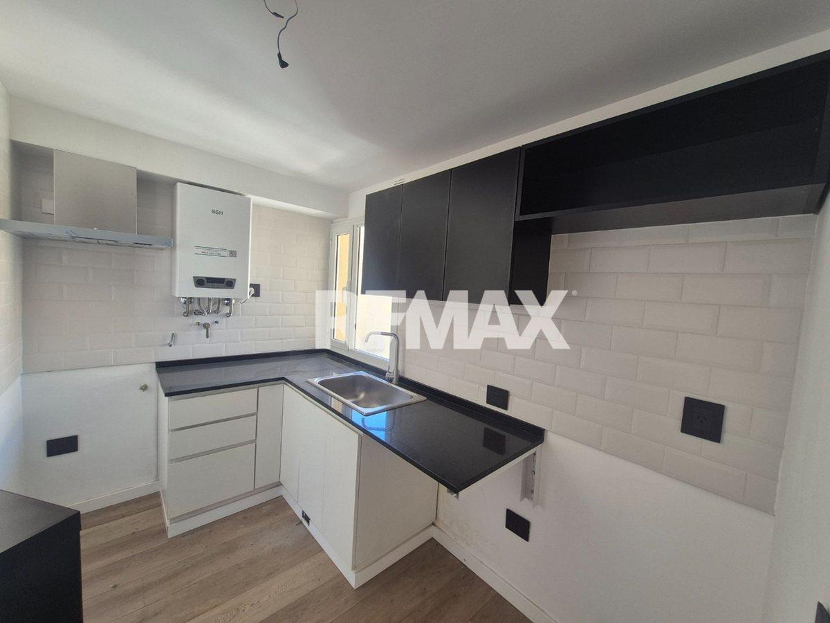Foto de VENTA DEPARTAMNTO 2 dorm con balcon Belgrano833, imagen 5