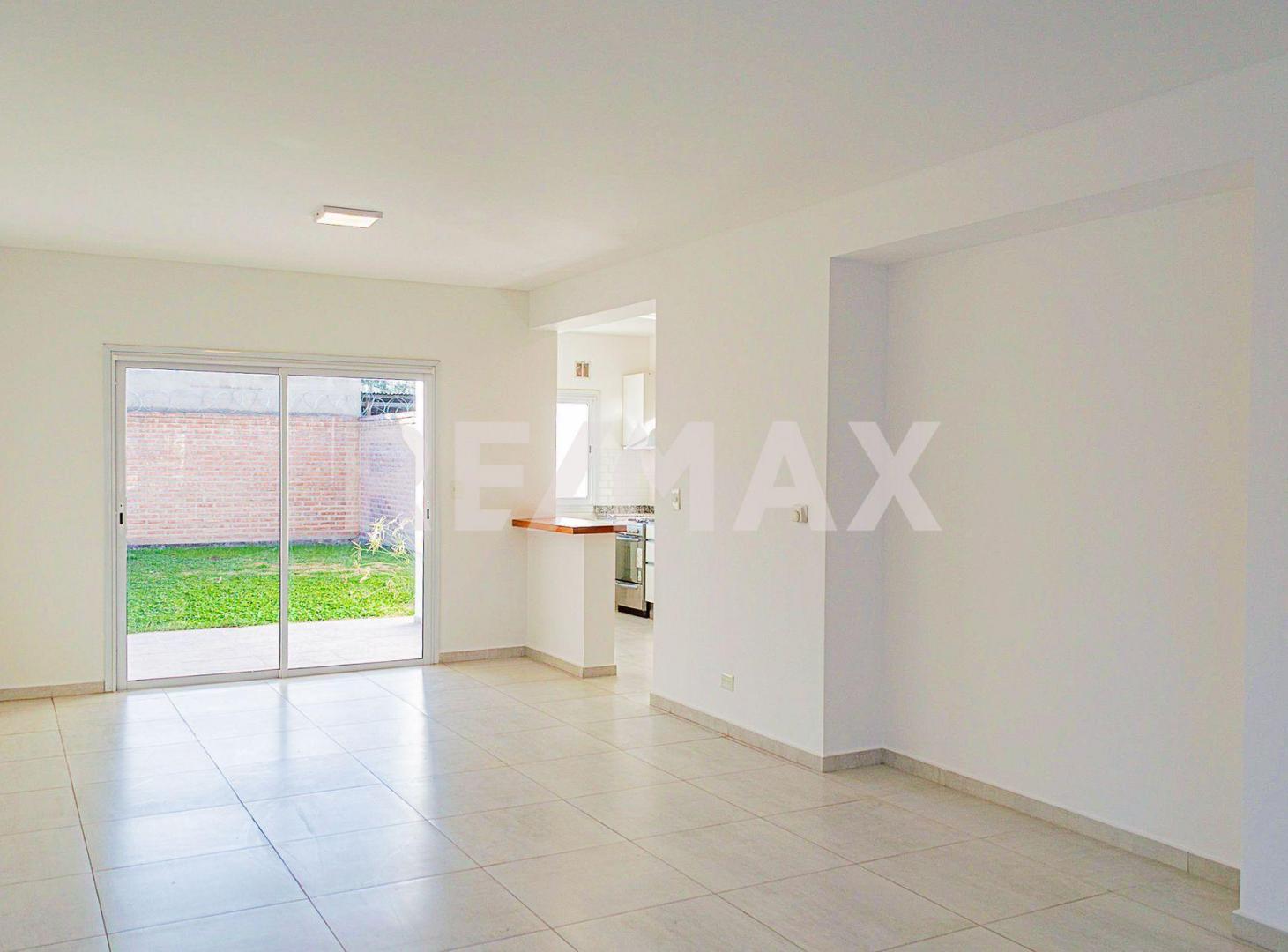 Foto de Dúplex 3 dormitorios EN VENTA! Cipolletti, imagen 1
